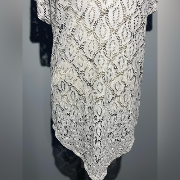 Jordan Taylor White Lace Hooded Cover-Up - Picture 7 of 12